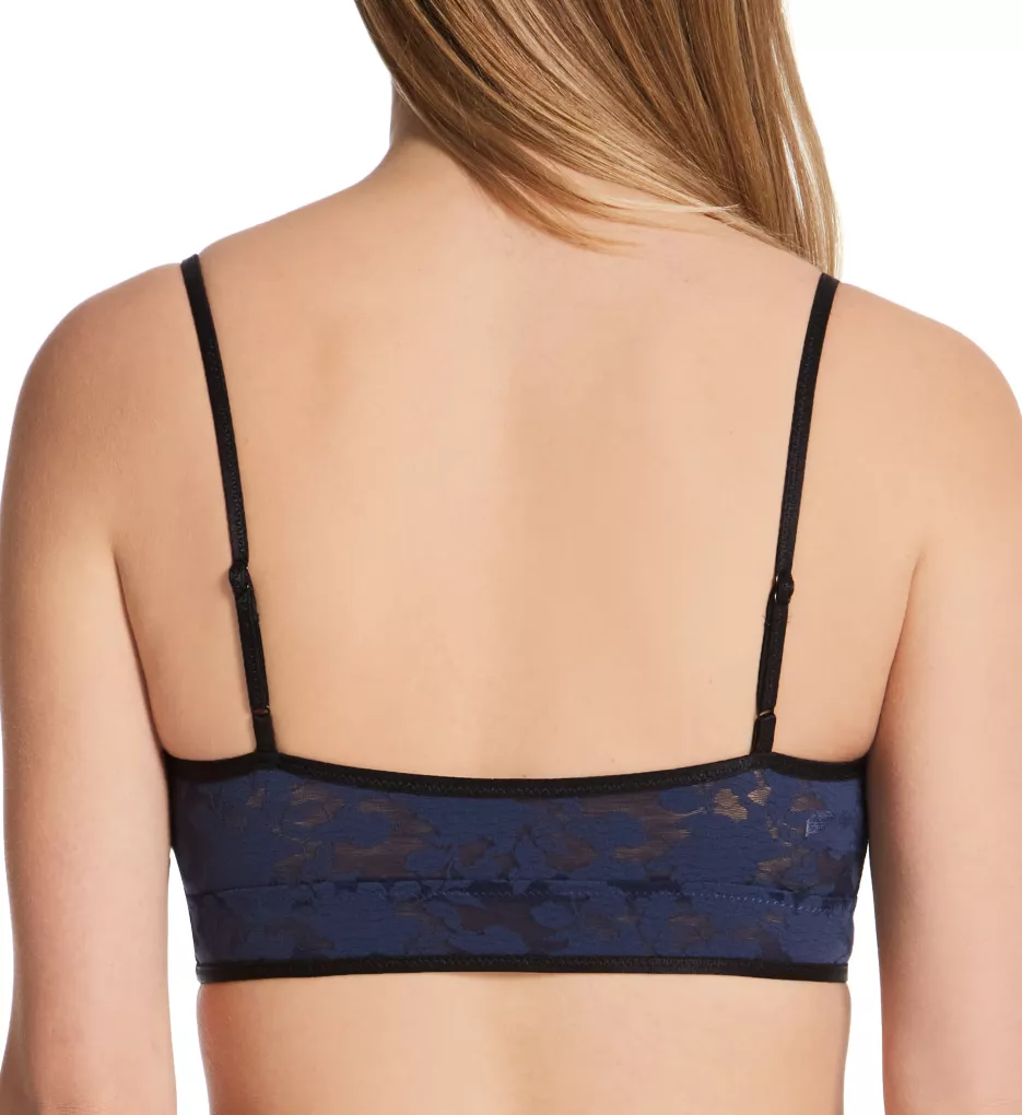 b.tempt'd by Wacoal Women's Shadow Scene Unlined Molded Underwire Bra, Blue  Coral, 32B at  Women's Clothing store