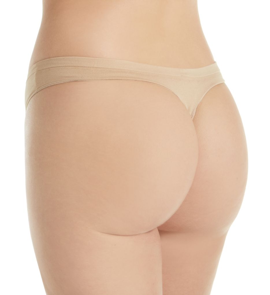 B.tempt'd by Wacoal Women's Comfort Intended Thong Underwear 979240