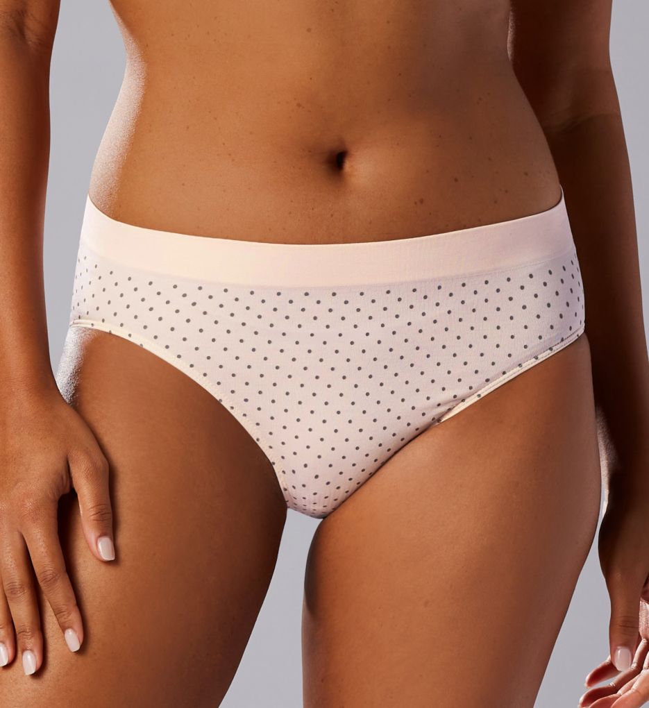 Bali Women's One Smooth U All-Around Smoothing Hi-Cut Panty : :  Clothing, Shoes & Accessories