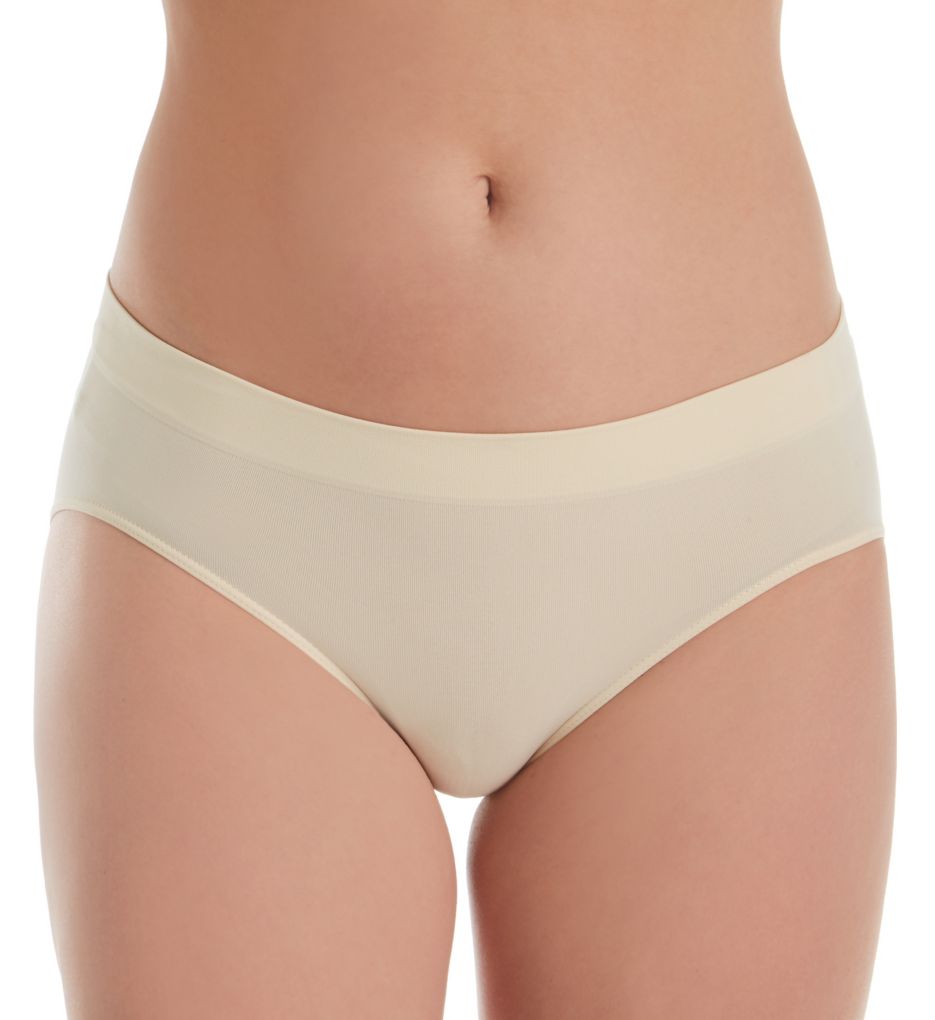 One Smooth U All-Around Smoothing Hipster Panty-fs