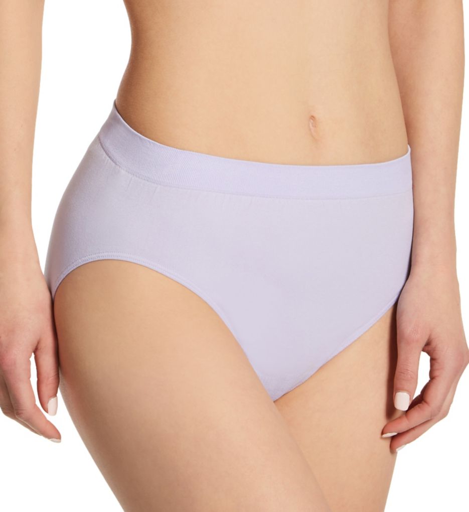 Bras and Panties by Bali (2523500)