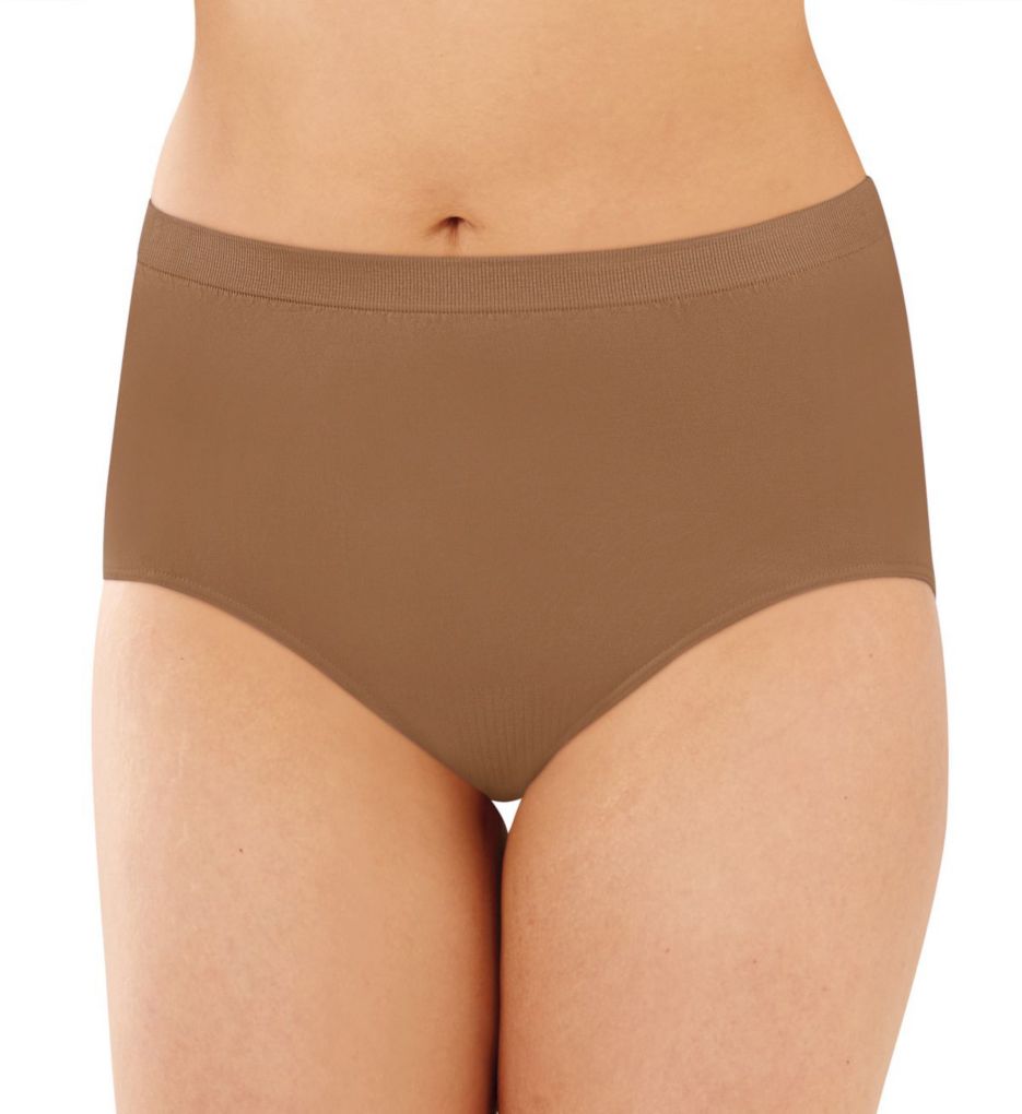 Bras and Panties by Bali (2095480)