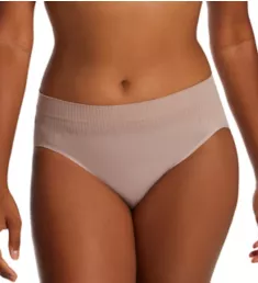 Comfort Revolution Modern Seamless Hi Cut Panty