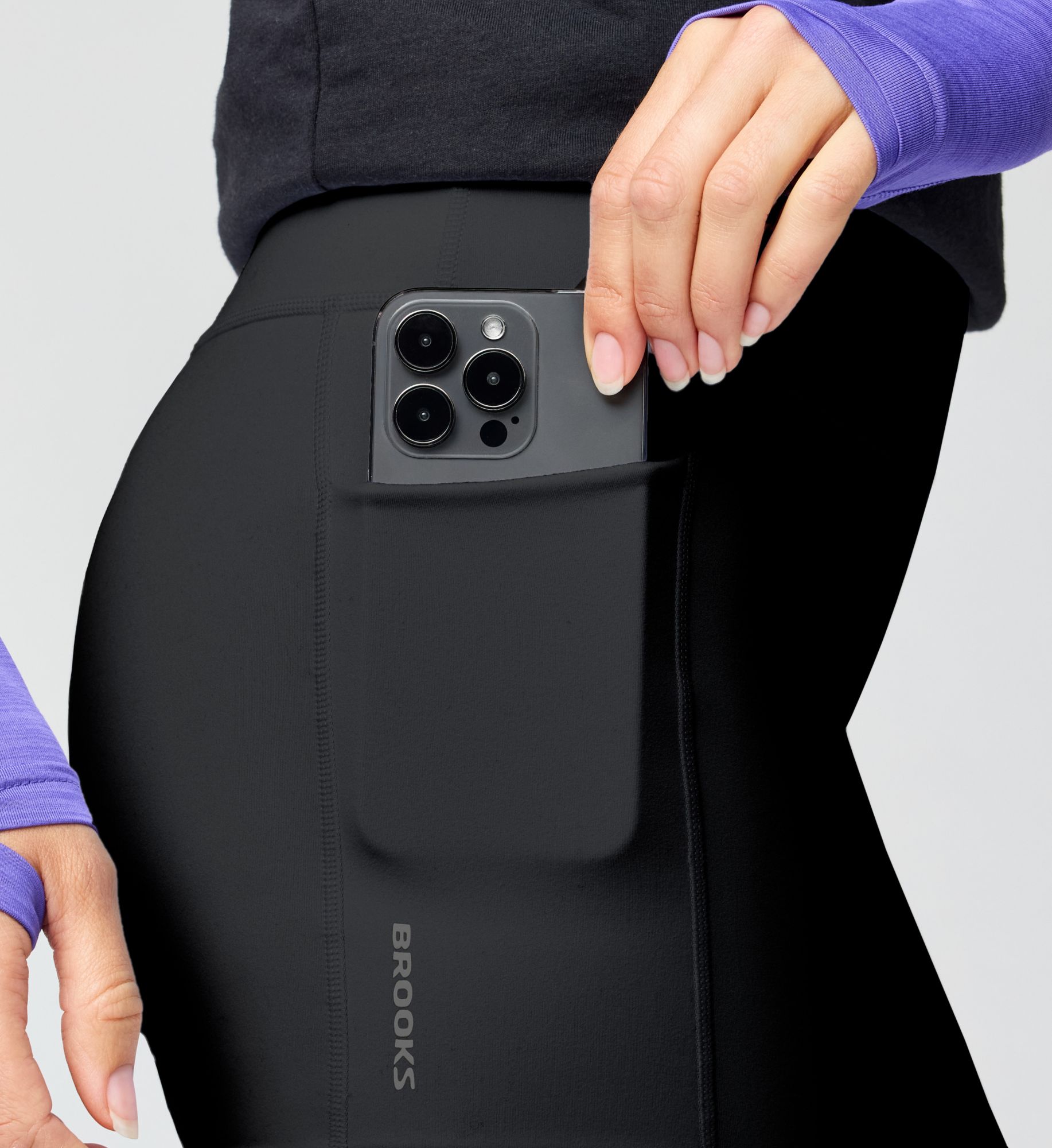 Brooks Chaser 5 Inch Biker Short Tight 221752  – Main View  – Front View  – Back View – Detail View