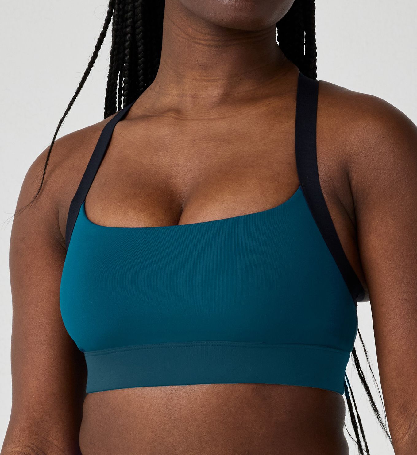 Brooks Women's Luxe Strappy Bra in Cosmo/Black | Size: Medium | HerRoom.com