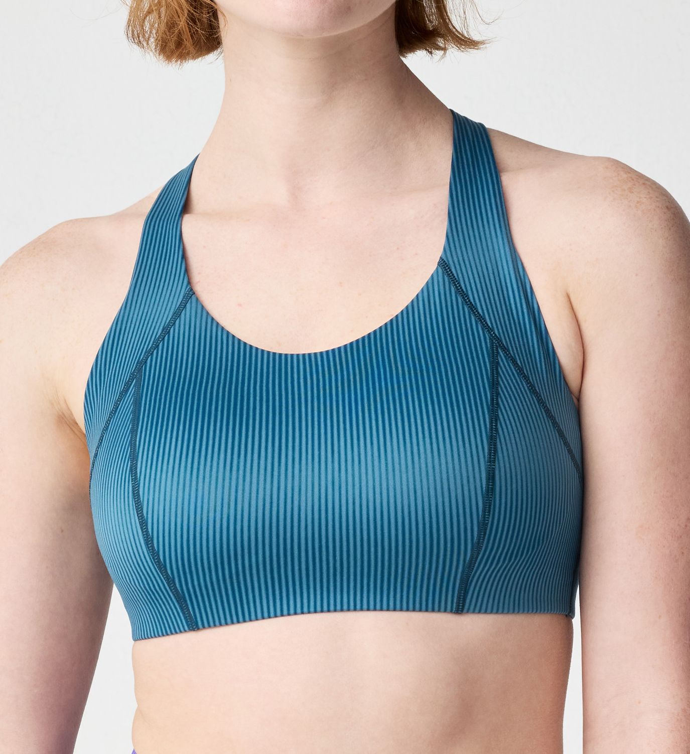 Brooks Women's Chaser Medium Impact Padded Bra in Sonic Cosmo | Size: Small | HerRoom.com