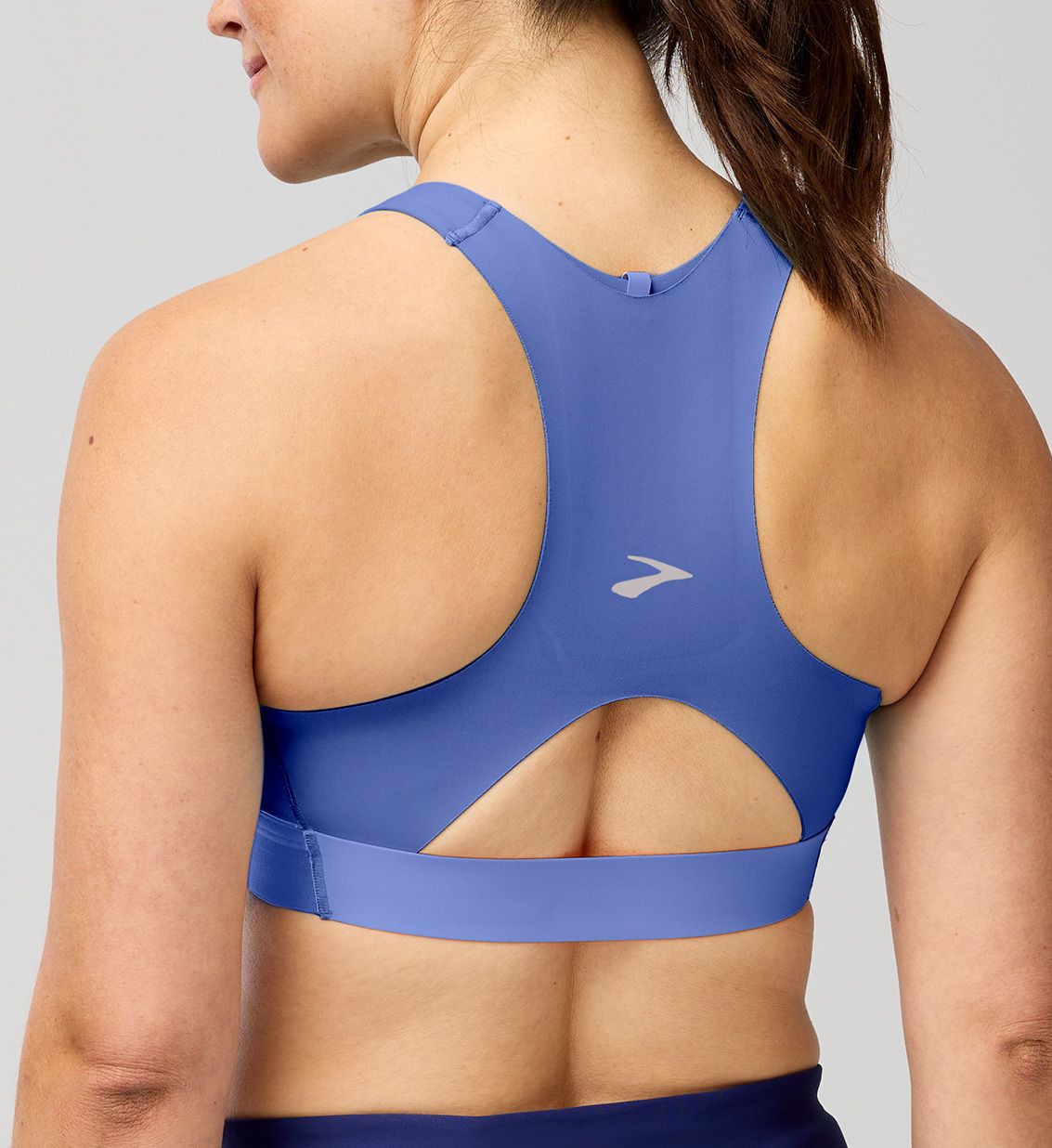 Brooks Drive 3 Pocket Sports Bra Bluebell 38 C/D  - Image 2