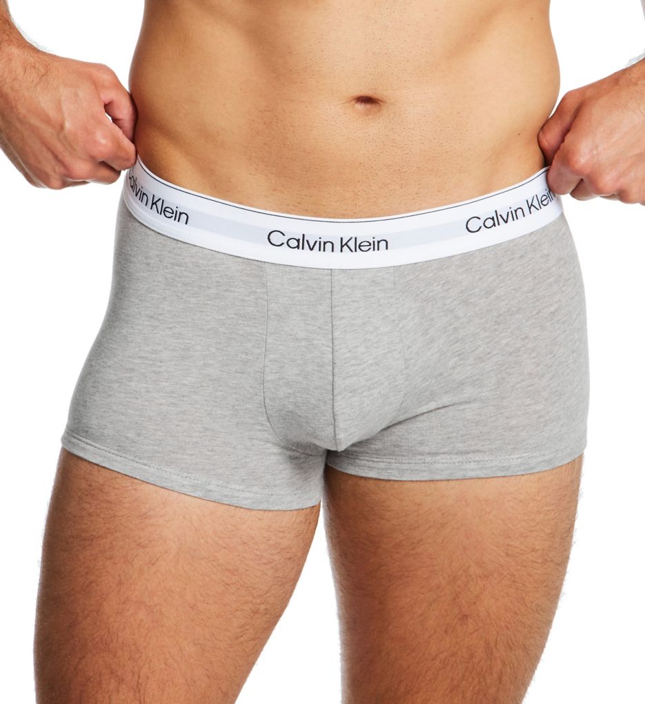 Calvin Klein Icon Cotton Stretch Low Rise Trunk - 3 Pack NB4389 - Image 1