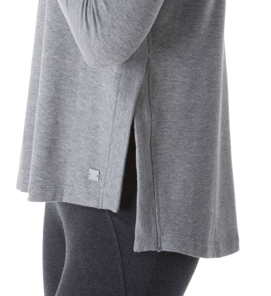 3/4 Sleeve Pullover Top with High Side Vents-cs1