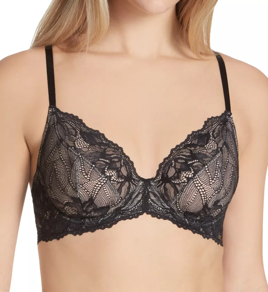 Calvin Klein Womens Seductive Comfort with Lace Demi Bra : :  Clothing, Shoes & Accessories
