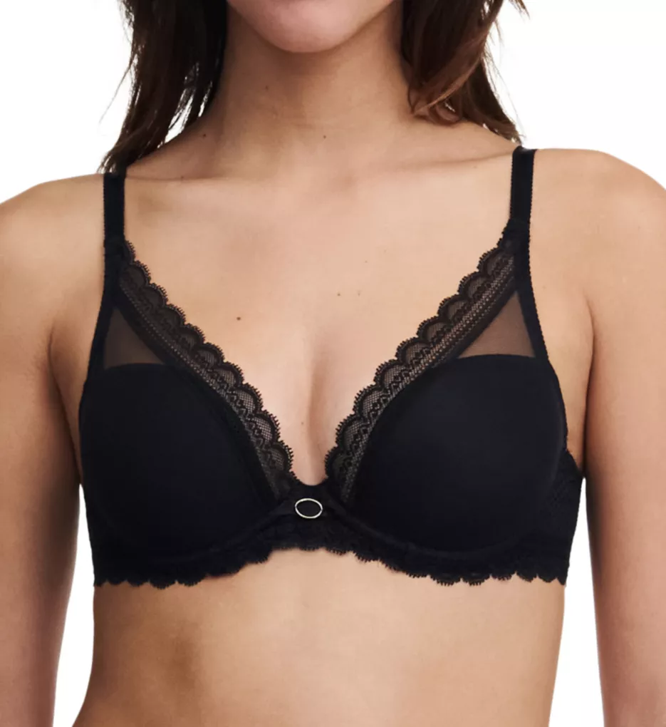 Soft cup bra, straps, mesh inlay, B to J-cup