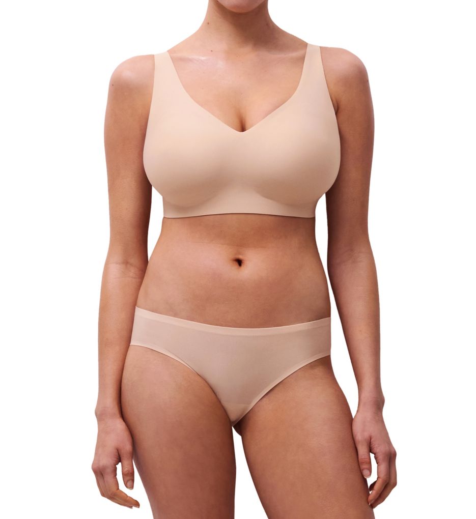Chantelle Soft Stretch V Neck Light Support Bra 26BQB - Image 5