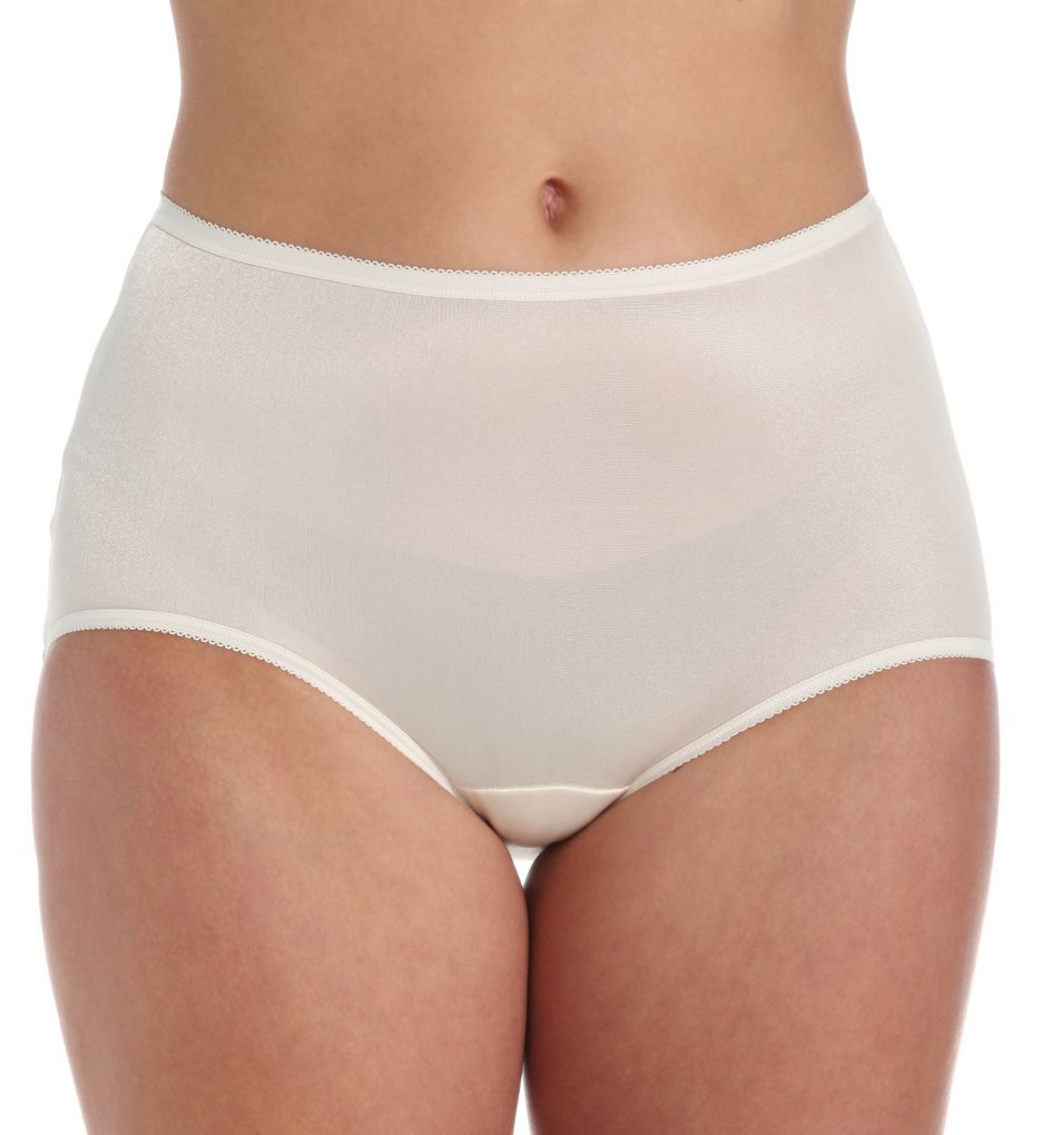 7751 - Lorraine® Panties - Nylon Full Fitting Basic Women's Brief