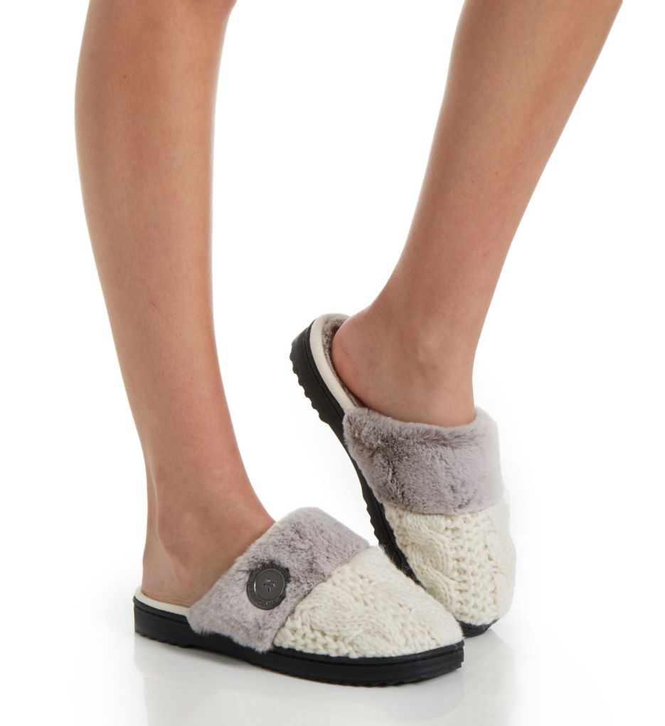 Cable Knit Closed Toe Scuff Slipper-cs3