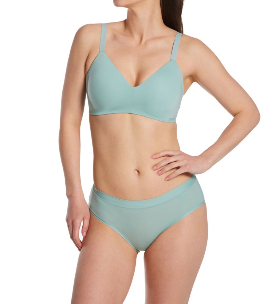 Active Comfort Wireless Bra Jet Setter 38D