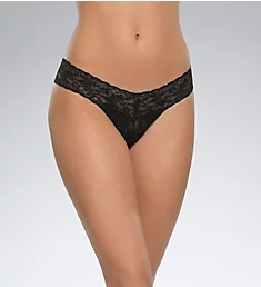 Signature Lace Low Rise Thong Black O/S