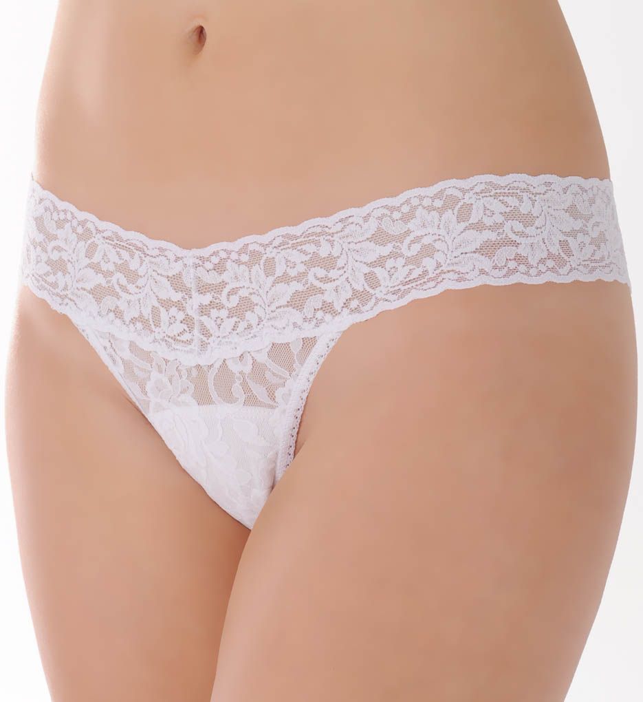 Hanky Panky Women's Signature Lace Low Rise Thong Panty in White | HerRoom.com