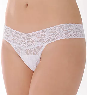 Signature Lace Low Rise Thong White O/S