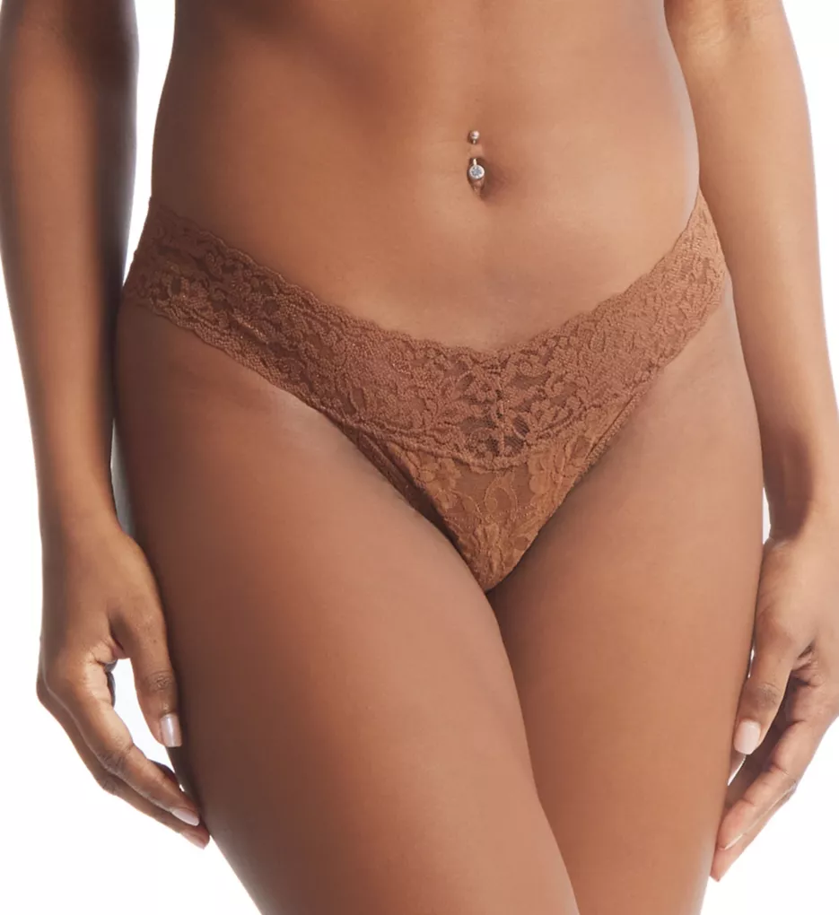 Low Rise Signature Lace Thongs - 5 Pack Black/Chai/Bliss O/S by