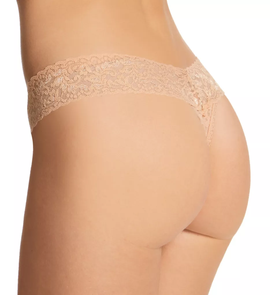Signature Lace Low Rise Thong Holiday 5 Pack