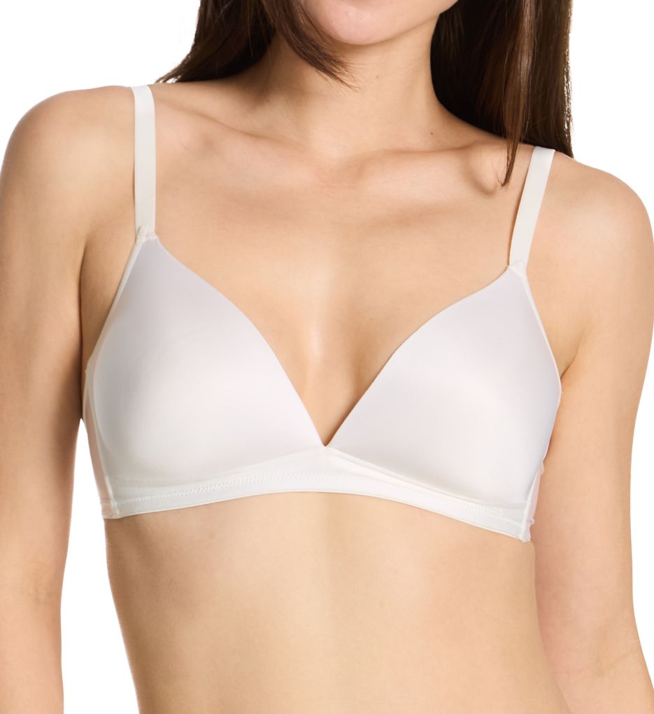 Hanro (2015531): Hanro 71071 Satin Deluxe Soft Cup T-Shirt Bra (Off White 38C) Hanro (2015531): Hanro 71071 Satin Deluxe Soft Cup T-Shirt Bra (Off White 38C)