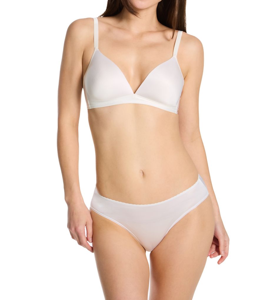 Hanro Satin Deluxe Bikini Panty 71125 - Image 3