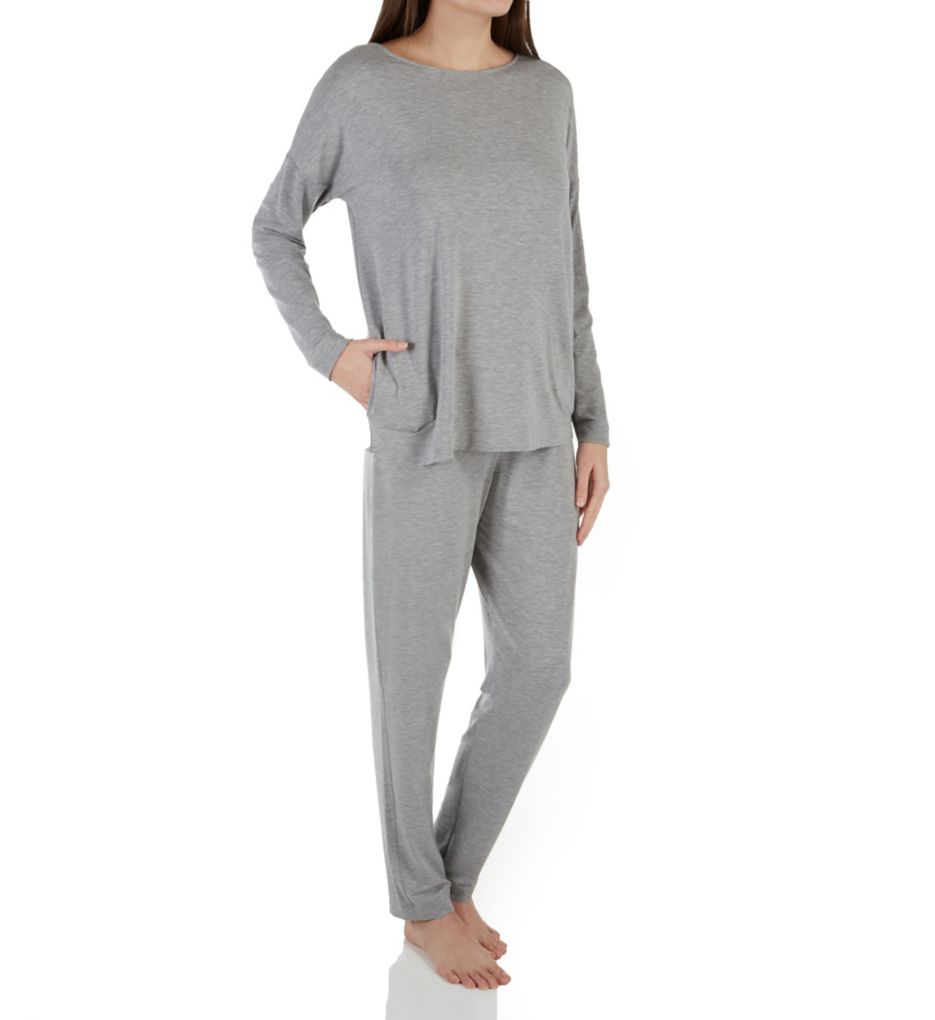Hanro Natural Elegance Long Sleeve Pajamas 76390 - Hanro Sleepwear