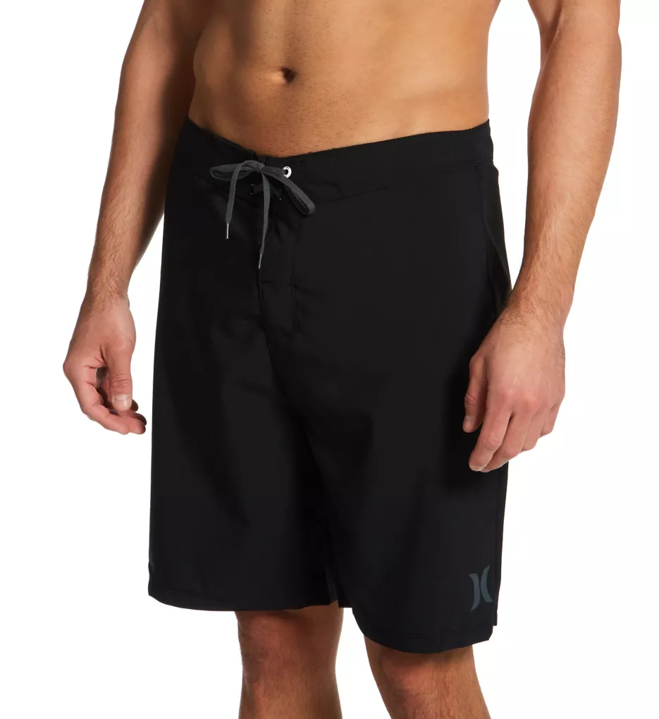 One & Only Solid 20 Inch Boardshort BLK 32