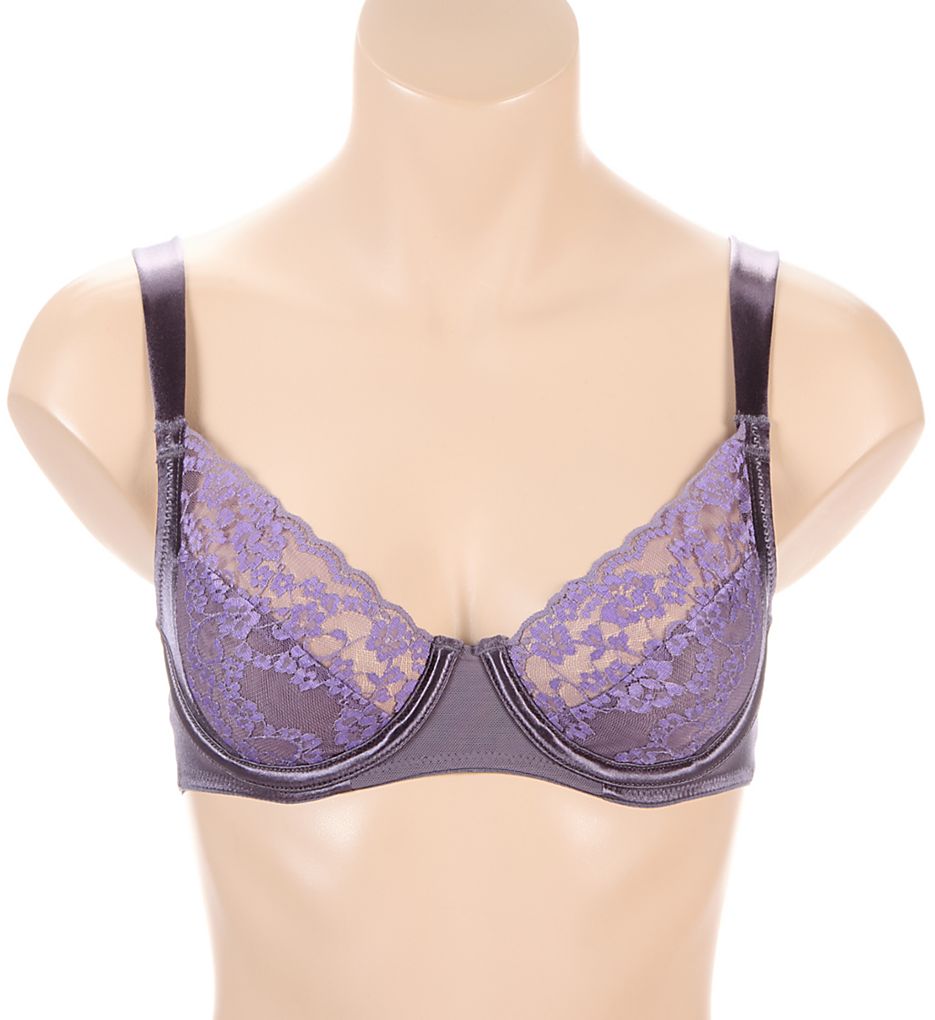 HerRoom bra fitting example