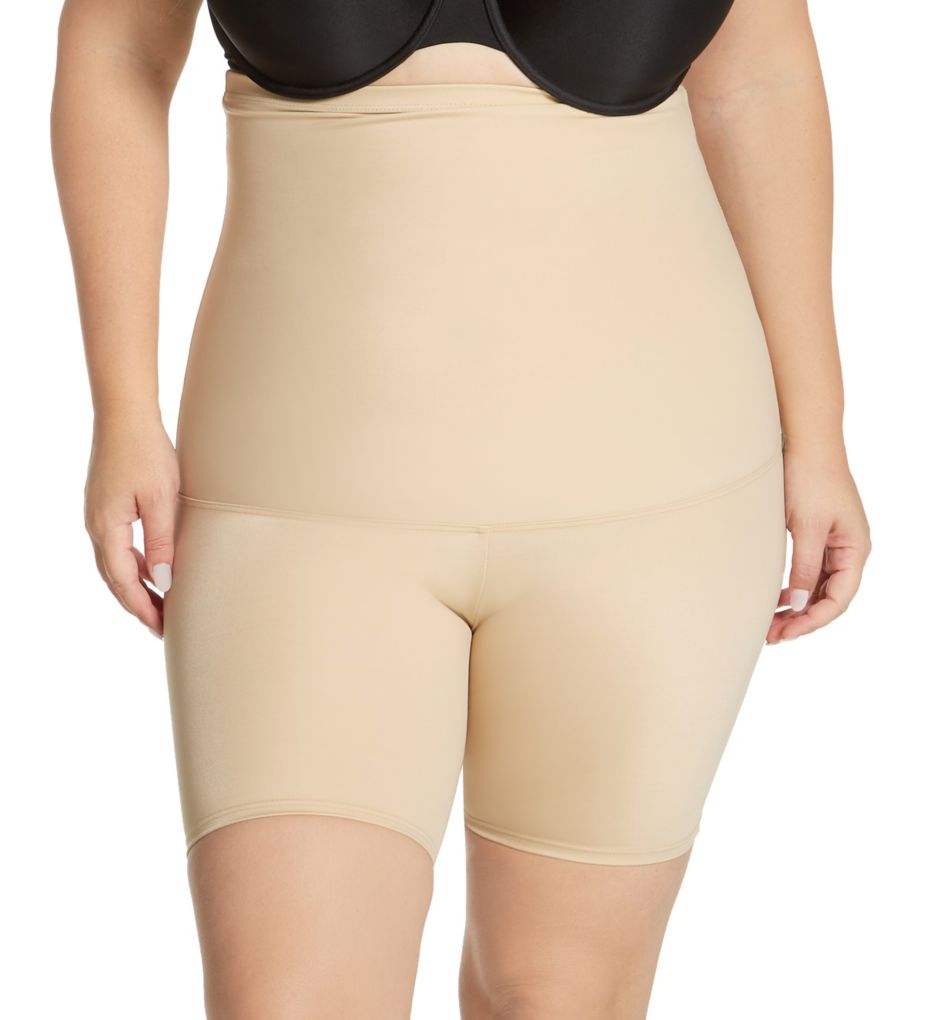 Curvy Foldover Waistband HW Slim Short