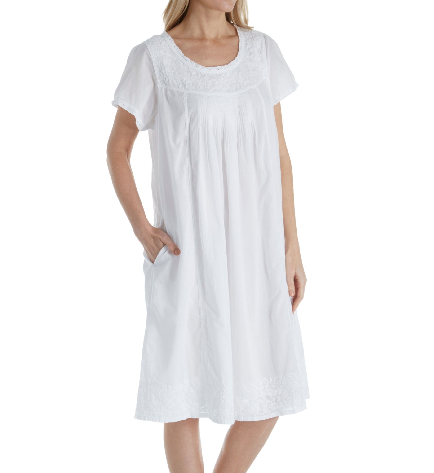 La Cera Women's 100% Cotton Woven Cap Sleeve Embroidered Nightgown in White | Size: Large | HerRoom.com