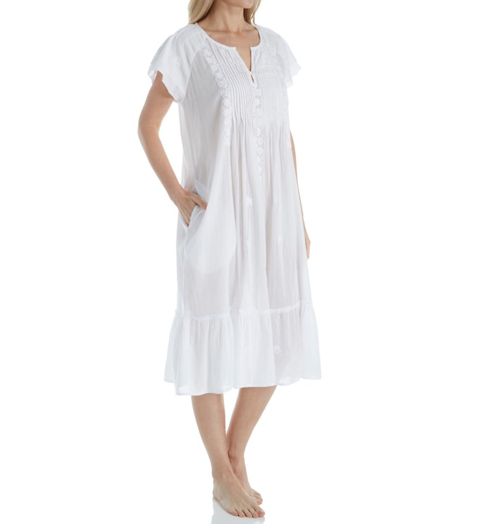 100% Cotton Woven Cap Sleeve Embroidered Gown-gs