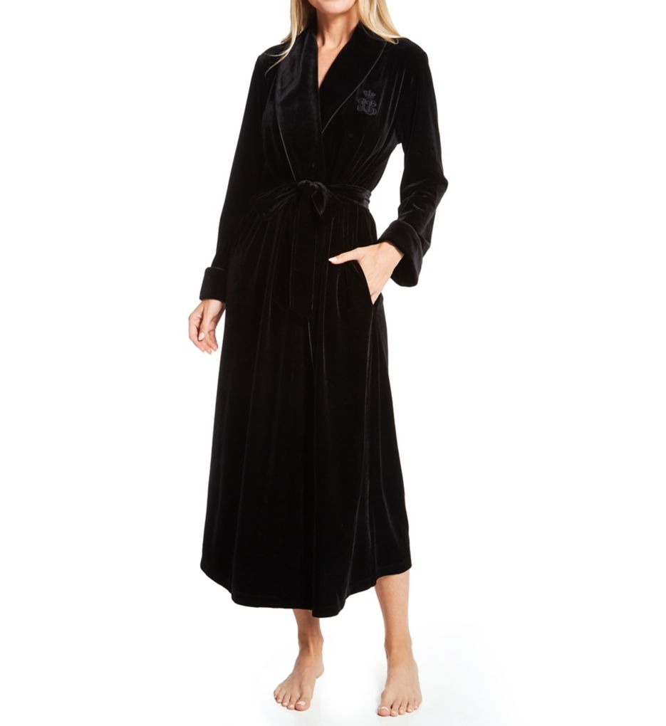 Long store velvet robe