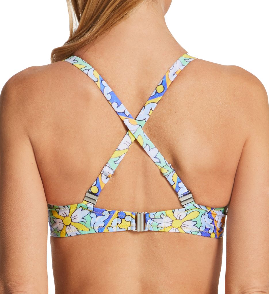 criss-cross straps