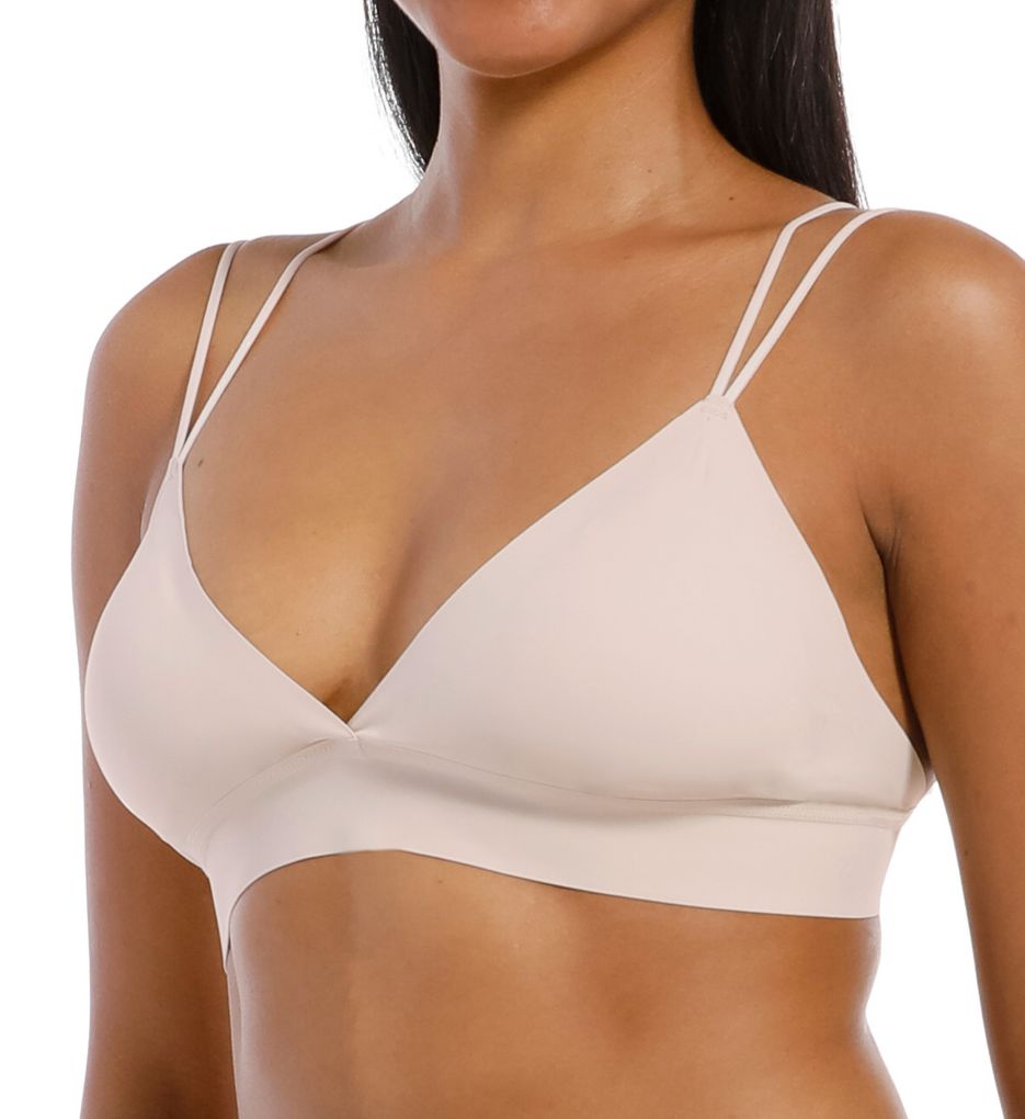 Magic Bodyfashion ultra plunge V bra in latte