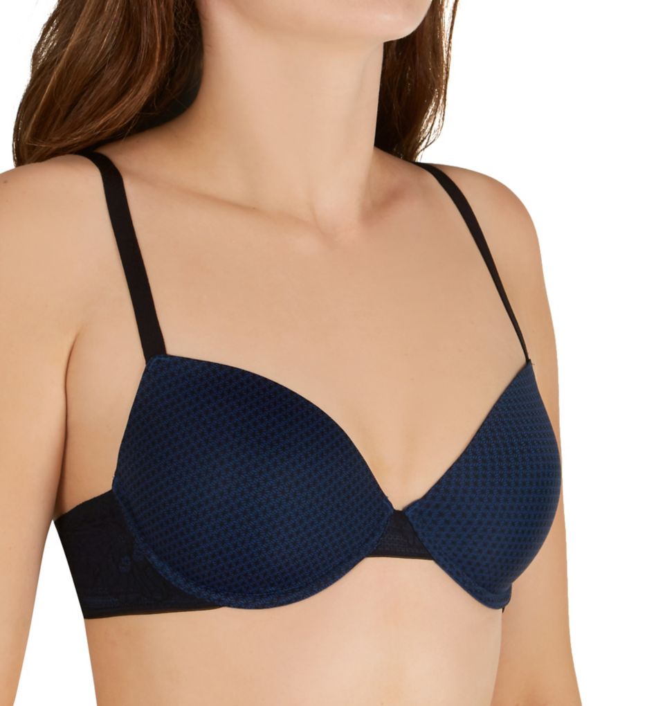 Comfort Devotion Ultimate No-Show Underwire Bra