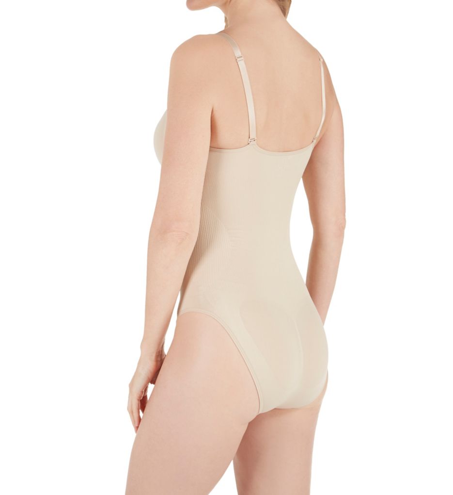 Women's MeMoi MSM-109 SlimMe Seamless High Waisted Capri Legging (Nude XL)  