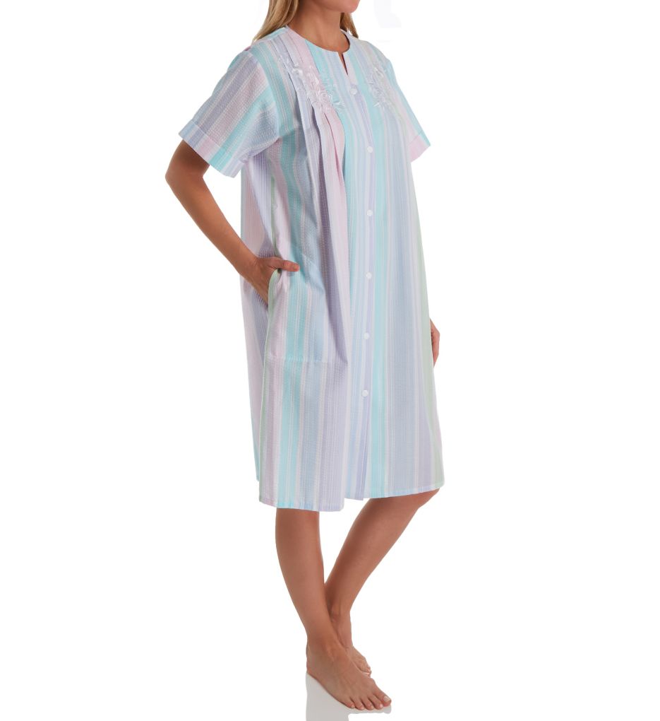 Seersucker Stripe Short Snap Front Robe