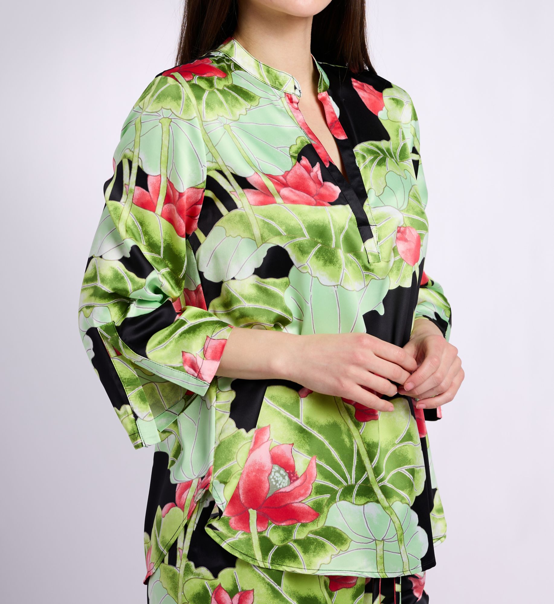 N by Natori Ascendant Lotus Printed Satin Mandarin PJ Set XC6034 - Image 3