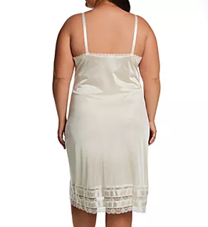 Plus Snip-it 28 Inch Slip Beige 44