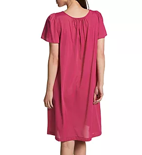Petals Short Sleeve Gown Raspberry S
