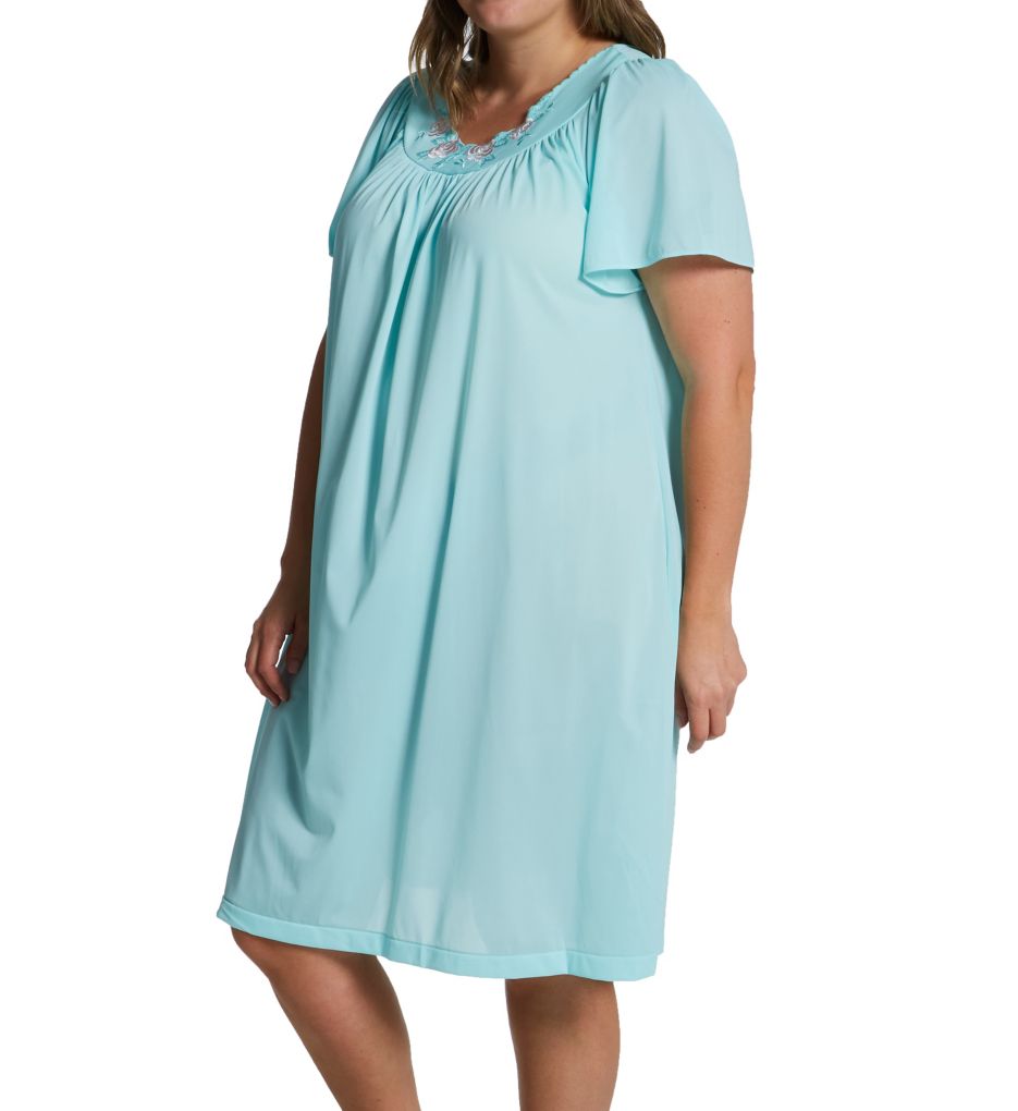 Plus Petals Short Sleeve Gown-fs