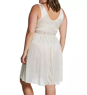 Plus Silhouette 40 Inch Gown Ivory 1X
