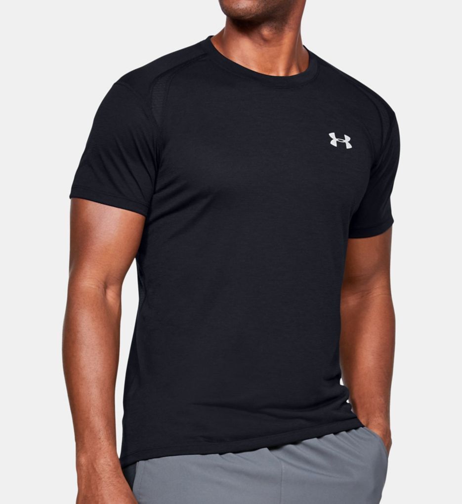 Black under outlet armour t shirt