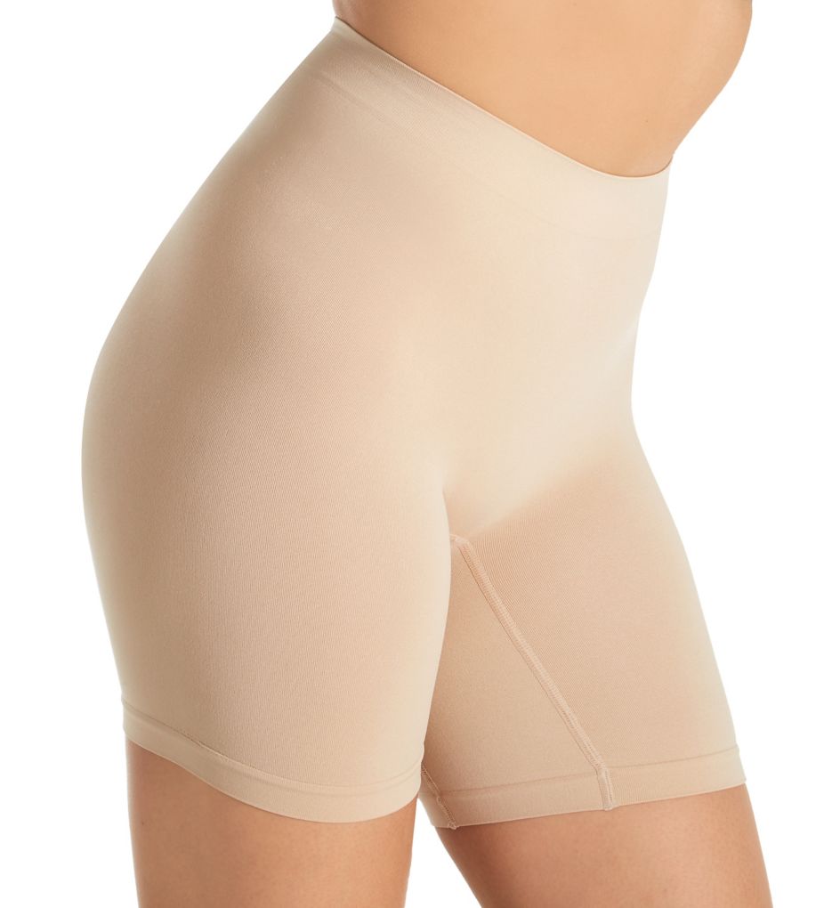 Seamless Smoothing Slip Short