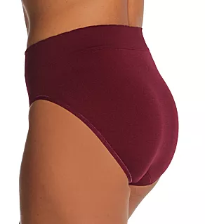 No Pinch, No Show Seamless Hi-Cut Panty Moody Maroon 6