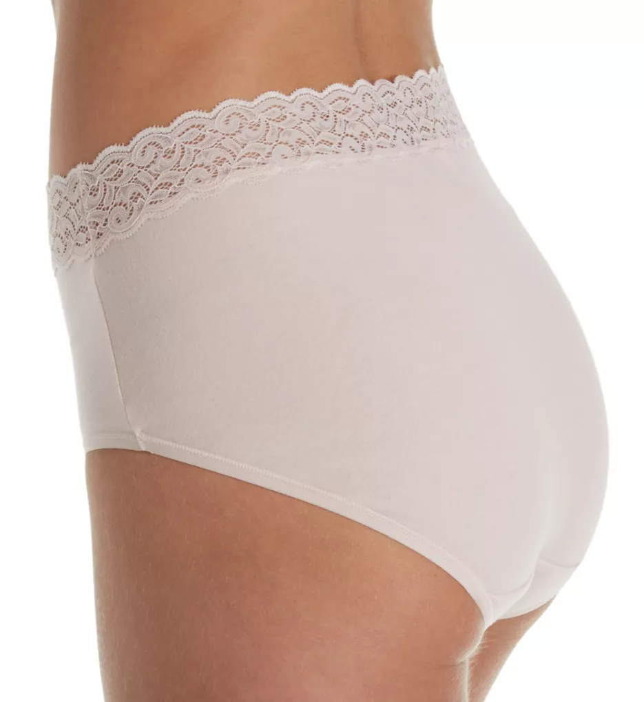 Vanity Fair Women's Flattering Lace Hi-Cut Panty Underwear 13280