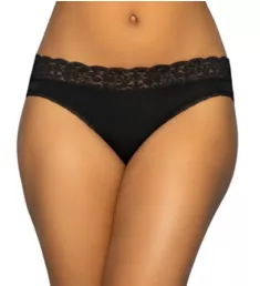 Flattering Lace Bikini Panty - 3 Pack