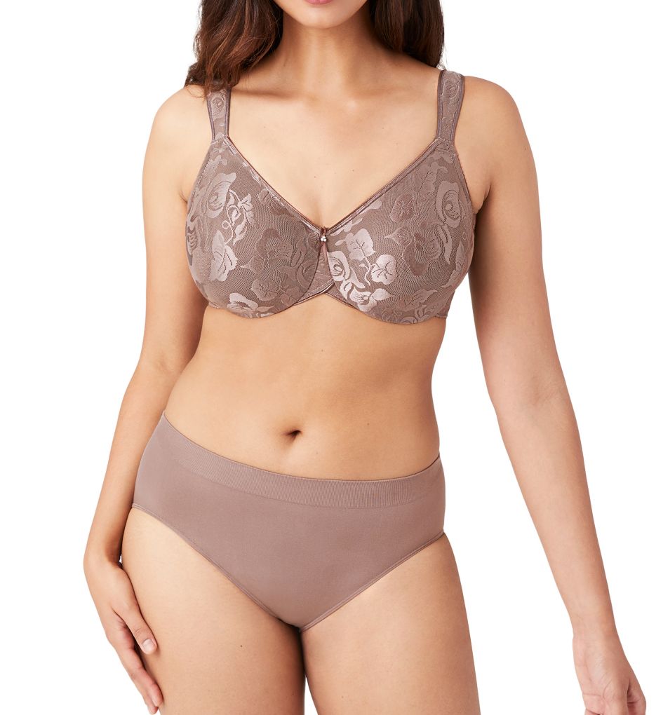 To big or small in cups/band? wrong size/styleany help!!! 36DDD - Wacoal  » Awareness Full Figure Seamless (85567)