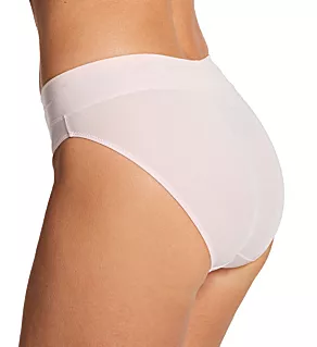 No Pinching. No Problems. Tailored Hi-Cut Panty Pale Pink S